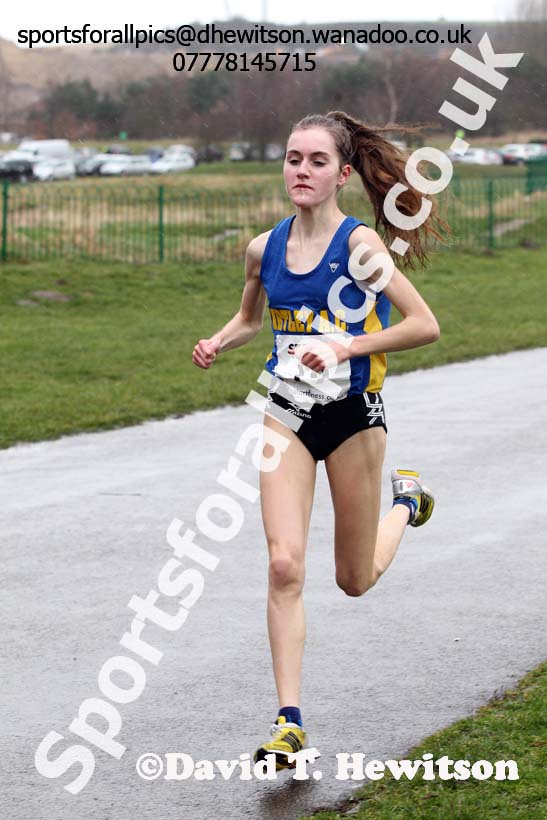 Lydia Turner (Birtley) leads the womens Royal Signals Relays, Hetton. Photo: David T. Hewitson/Sports for All Pics